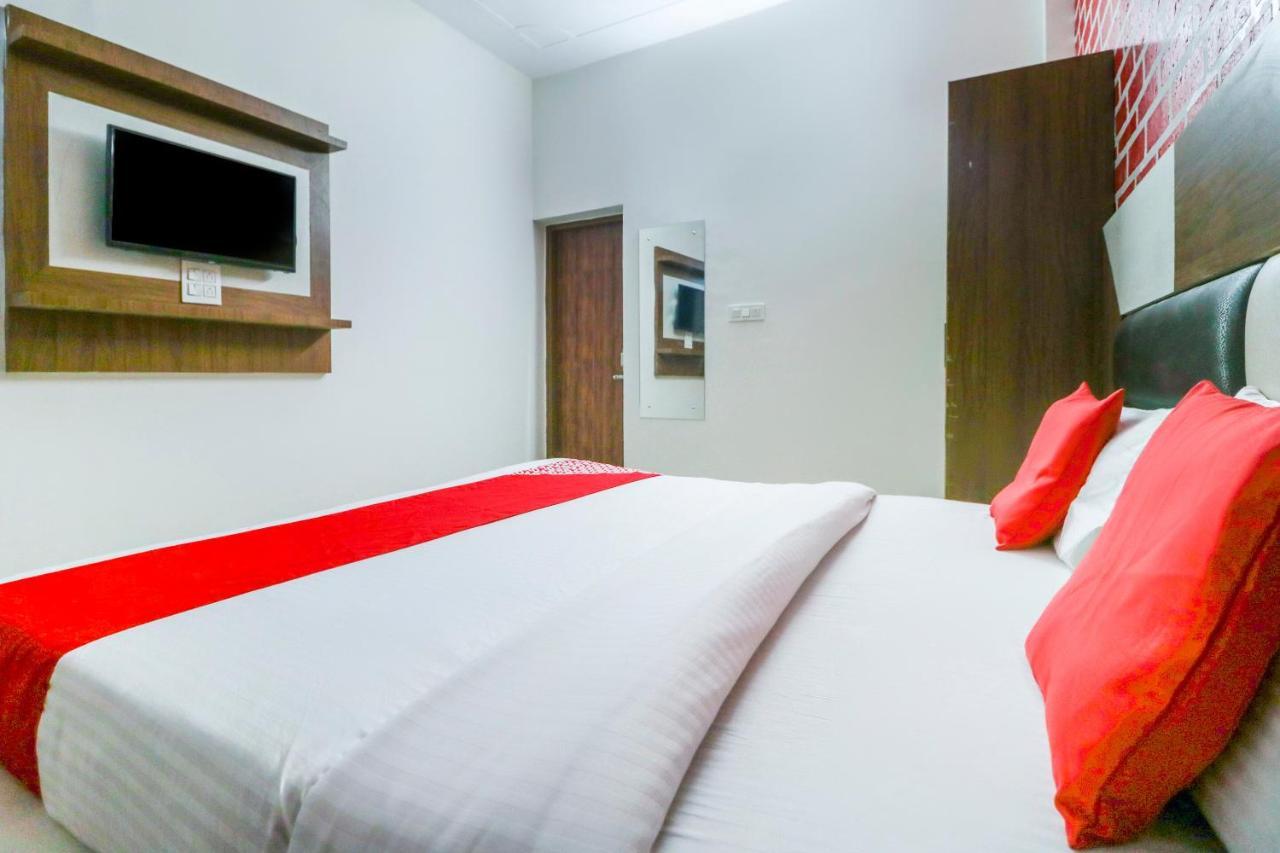Oyo Hotel City View Nayagaon Exteriör bild